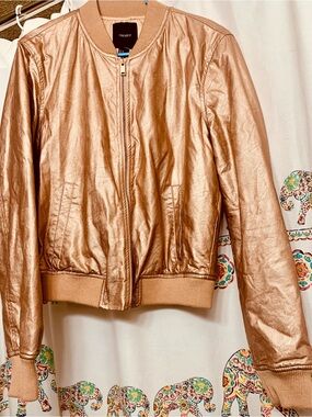 Forever 21 Metallic Rose Gold Bomber Jacket Women’s size M